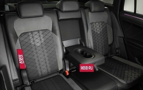 Volkswagen Tiguan II, 2022 год, 3 849 000 рублей, 29 фотография