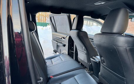 Toyota Hilux VIII, 2019 год, 3 150 000 рублей, 2 фотография