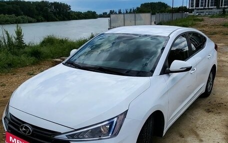 Hyundai Avante, 2019 год, 1 750 000 рублей, 1 фотография