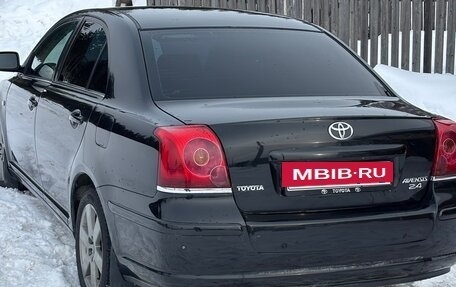 Toyota Avensis III рестайлинг, 2006 год, 710 000 рублей, 2 фотография