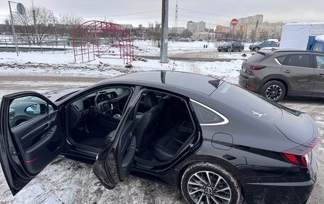 Hyundai Sonata VIII, 2021 год, 2 350 000 рублей, 3 фотография