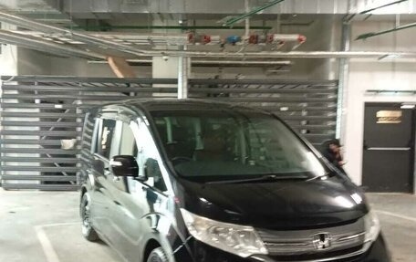 Honda Stepwgn IV, 2016 год, 1 800 000 рублей, 1 фотография