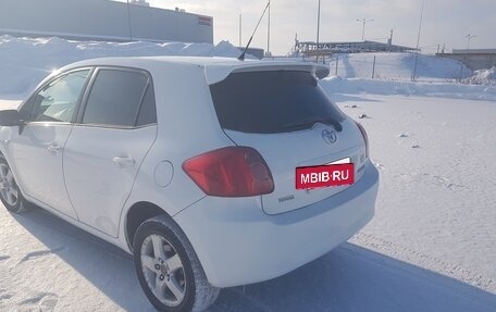 Toyota Auris II, 2010 год, 650 000 рублей, 8 фотография