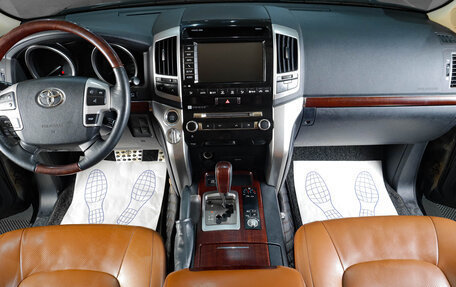 Toyota Land Cruiser 200, 2014 год, 4 999 000 рублей, 13 фотография