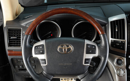 Toyota Land Cruiser 200, 2014 год, 4 999 000 рублей, 15 фотография