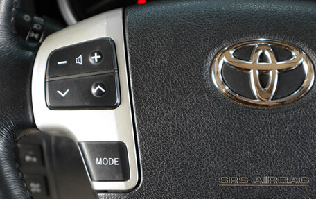 Toyota Land Cruiser 200, 2014 год, 4 999 000 рублей, 16 фотография