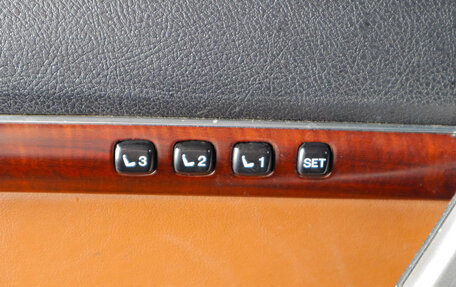 Toyota Land Cruiser 200, 2014 год, 4 999 000 рублей, 21 фотография