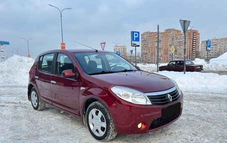 Renault Sandero I, 2013 год, 699 000 рублей, 3 фотография