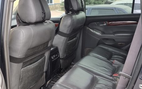 Toyota Land Cruiser Prado 120 рестайлинг, 2003 год, 1 500 000 рублей, 6 фотография