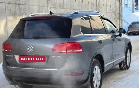 Volkswagen Touareg III, 2011 год, 1 420 000 рублей, 4 фотография
