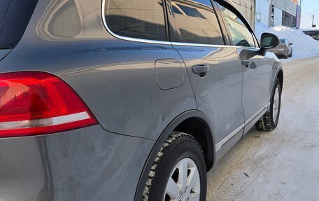 Volkswagen Touareg III, 2011 год, 1 420 000 рублей, 6 фотография