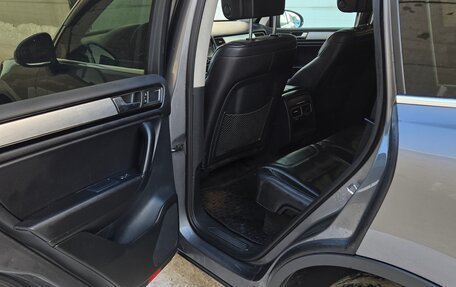 Volkswagen Touareg III, 2011 год, 1 420 000 рублей, 11 фотография