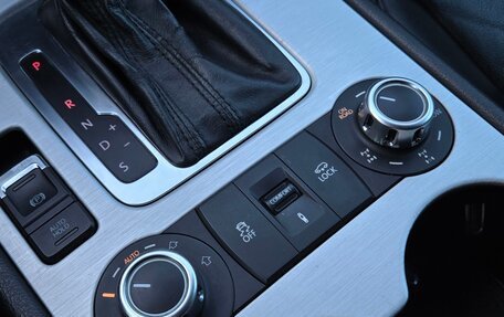 Volkswagen Touareg III, 2011 год, 1 420 000 рублей, 17 фотография