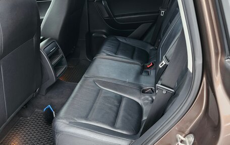 Volkswagen Touareg III, 2011 год, 1 930 000 рублей, 9 фотография