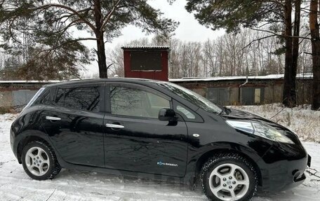 Nissan Leaf I, 2012 год, 7 000 000 рублей, 12 фотография