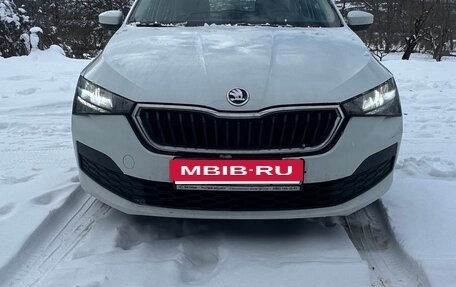 Skoda Rapid II, 2021 год, 1 569 000 рублей, 3 фотография