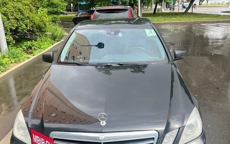 Mercedes-Benz E-Класс, 2009 год, 1 150 000 рублей, 3 фотография