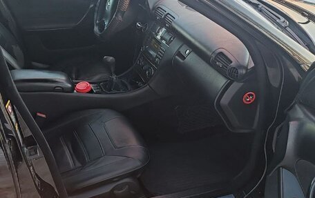 Mercedes-Benz C-Класс, 2005 год, 550 000 рублей, 7 фотография