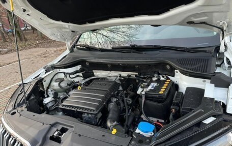 Skoda Karoq I, 2022 год, 1 900 000 рублей, 10 фотография