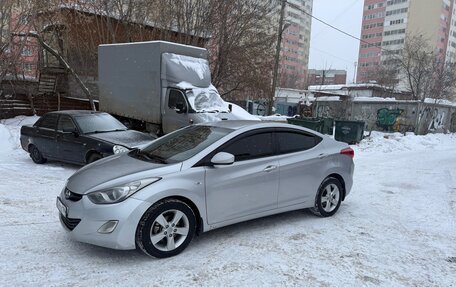 Hyundai Elantra V, 2012 год, 900 000 рублей, 2 фотография