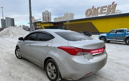 Hyundai Elantra V, 2012 год, 900 000 рублей, 6 фотография