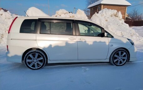 Toyota ISis I, 2011 год, 1 250 000 рублей, 4 фотография