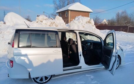 Toyota ISis I, 2011 год, 1 250 000 рублей, 8 фотография