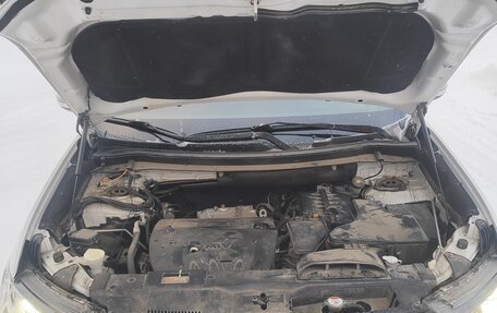 Mitsubishi Outlander III рестайлинг 3, 2017 год, 2 000 000 рублей, 8 фотография