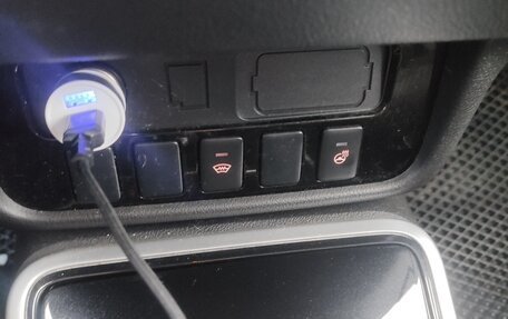 Mitsubishi Outlander III рестайлинг 3, 2017 год, 2 000 000 рублей, 15 фотография