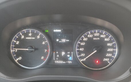 Mitsubishi Outlander III рестайлинг 3, 2017 год, 2 000 000 рублей, 17 фотография