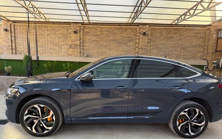 Audi e-tron Sportback I, 2021 год, 5 000 000 рублей, 5 фотография