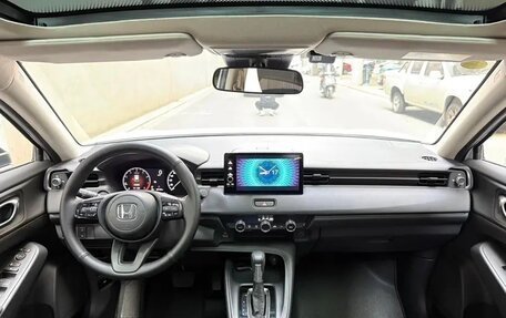 Honda Vezel, 2023 год, 2 070 000 рублей, 8 фотография