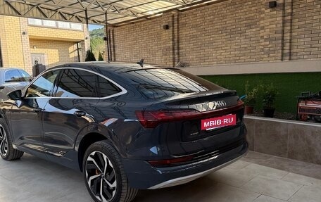 Audi e-tron Sportback I, 2021 год, 5 000 000 рублей, 4 фотография