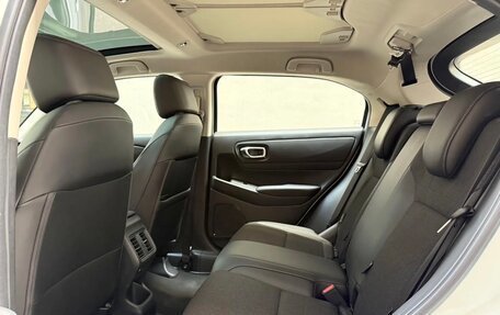 Honda Vezel, 2023 год, 2 070 000 рублей, 20 фотография