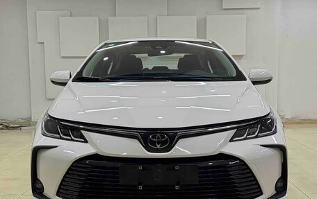 Toyota Corolla, 2022 год, 1 795 000 рублей, 2 фотография