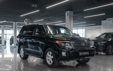 Toyota Land Cruiser 200, 2014 год, 4 400 000 рублей, 2 фотография