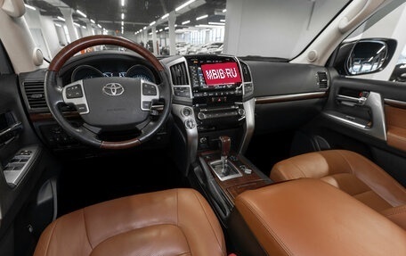Toyota Land Cruiser 200, 2014 год, 4 400 000 рублей, 7 фотография
