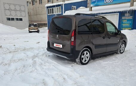 Peugeot Partner II рестайлинг 2, 2012 год, 800 000 рублей, 3 фотография