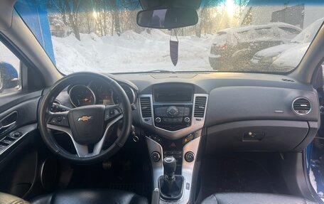 Chevrolet Cruze II, 2011 год, 550 000 рублей, 16 фотография