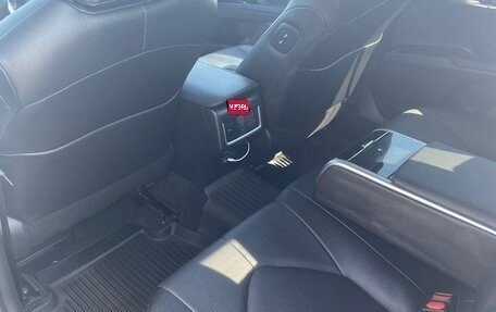 Toyota Camry, 2023 год, 3 990 000 рублей, 9 фотография