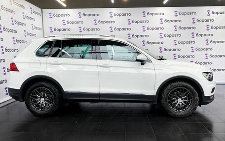 Volkswagen Tiguan II, 2018 год, 2 225 000 рублей, 7 фотография