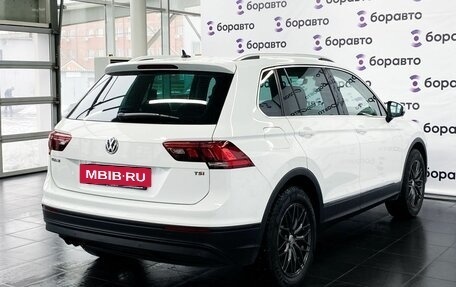 Volkswagen Tiguan II, 2018 год, 2 225 000 рублей, 5 фотография
