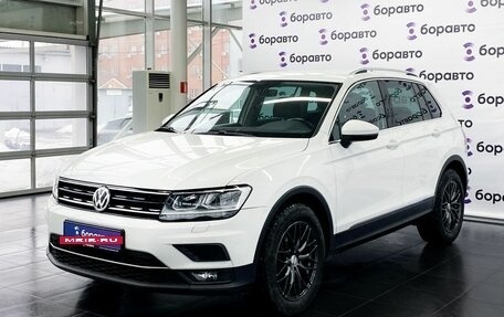 Volkswagen Tiguan II, 2018 год, 2 225 000 рублей, 2 фотография