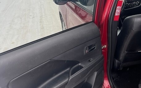 Mitsubishi Outlander III рестайлинг 3, 2013 год, 1 300 000 рублей, 8 фотография