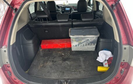 Mitsubishi Outlander III рестайлинг 3, 2013 год, 1 300 000 рублей, 20 фотография