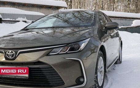 Toyota Corolla, 2019 год, 1 900 000 рублей, 2 фотография