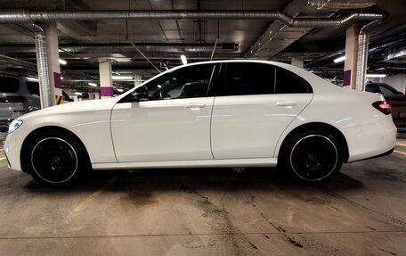 Mercedes-Benz E-Класс, 2021 год, 6 500 000 рублей, 3 фотография
