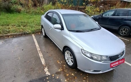 KIA Cerato III, 2010 год, 600 000 рублей, 2 фотография