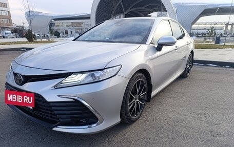Toyota Camry, 2019 год, 2 500 000 рублей, 3 фотография
