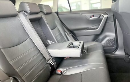 Toyota RAV4, 2025 год, 5 375 000 рублей, 28 фотография